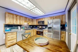 Open layout Maine cottage with washer/dryer & grill - dog-friendly - 3