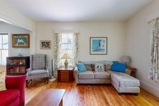 Parker House: Historic home - walk downtown, dog-friendly & washer/dryer - 8