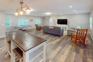 Waterfront home with deck, patio, grill, firepit, Ping-Pong, & WiFi - 6