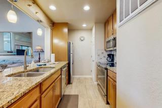 Lake View - 4 Bedroom 3 Bath with Loft Townhome - 3