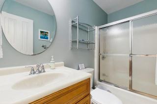 Oceanfront snowbird-friendly home on the beach with washer/dryer & fireplace - 4