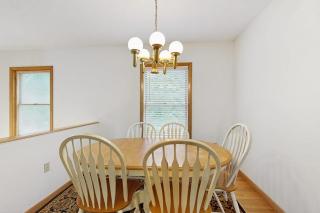Townhome w/ Bonus Loft, High-Speed WiFi, Partial AC & Full Kitchen - 5