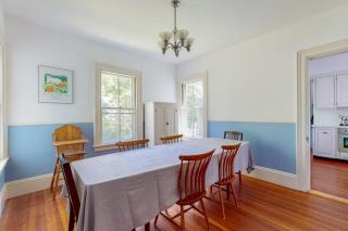 Parker House: Historic home - walk downtown, dog-friendly & washer/dryer - 4