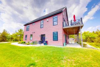Secluded hilltop home with beautiful Cadillac Mountain view and multiple decks - 0