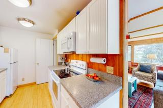 Dog-friendly ocean-view home with grill, wood stove, deck, washer/dryer, & AC - 3