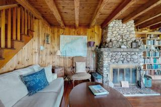Ocean Point Colony Home w/ Sunroom & Sweeping Ocean Views, Dog-friendly - 6