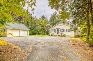 Lakefront cottage w/ beautiful views of Moosehead Lake & Big Moose Mountain - 4