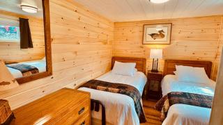 Dog-Friendly Lakefront Cabin with Private Dock, Epic Views of Lake & Mt Kineo - 7