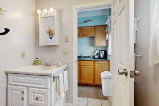 Studio with shared dock & amazing view of Moosehead Lake & Mt Kineo - 1