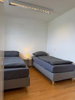 2 BR Apartment, 5 Singlebeds, near A7 Autobahn, Free Parking, Henstedt-Ulzburg - 5
