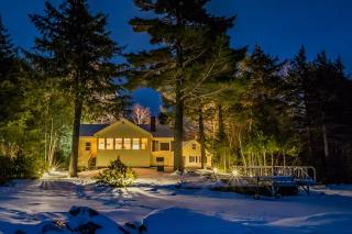 Lakefront cottage w/ beautiful views of Moosehead Lake & Big Moose Mountain - 9