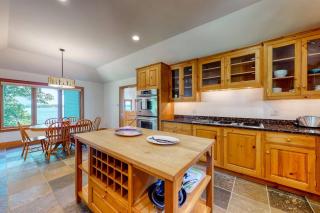 Delightful oceanfront home with amazing views, wrap-around deck & two fireplaces - 2