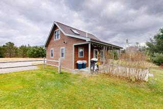 Cozy cabin in spectacular lakefront location with great views - dog-friendly - 9