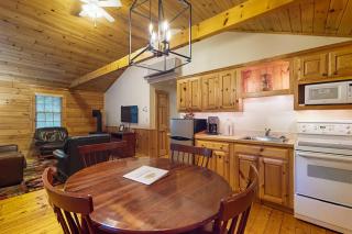 Relaxing two-bedroom dog-friendly cabin with fireplace, AC, hiking & fun - 5