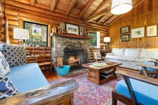 Cozy home with serene views, wood-burning fireplace & wifi - 6