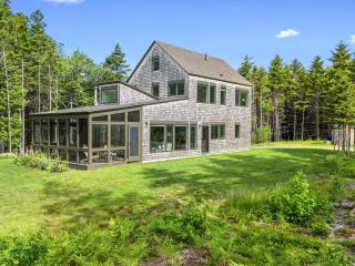 Quiet, modern, dog-friendly home with ocean views, private trails & firepit - 9