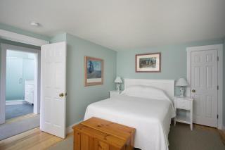 Rockledge Estate: 5 Bedroom, 3 1/2 bathroom House - 2