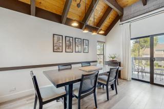 Delightful townhome with blissful beach lounging and numerous lovely amenities - 6