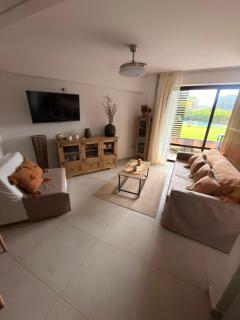 Alquilo departamento en complejo Village Golf - 2