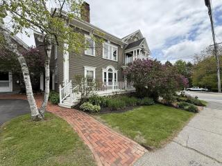Historic Condo in Downtown Camden, steps to Harbor - 3