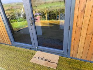 Kniveton Wood Hut - 5