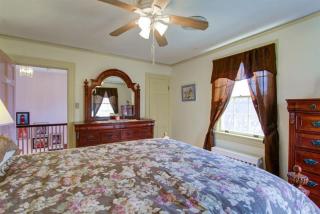 Welcome to your private cozy room #2 near LU, Stadium & general hospital - 3