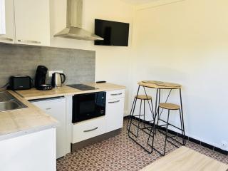 Beau T1 avec jardin et stationnement gratuit - 9