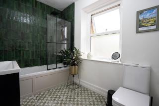 Old Lumford Cottage, Bakewell - Picturesque Riverside Property - 4