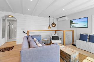 Harborside Cottage, walk to downtown - 2