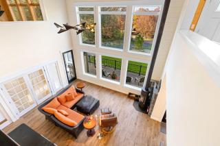 Modern Dreamy Moosehead Home - Lake Views, Walk to - 1