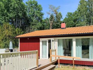 6 person holiday home in HENÅN - 4