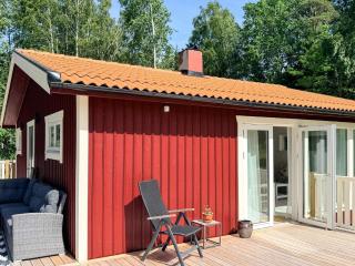 6 person holiday home in HENÅN - 0