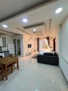 Al-Amaari Gardens Compound 3091 - 3