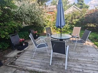 Sunlit Downtown Loft with Private Entry & Patio-1A - 6