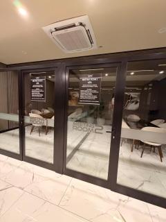 Modern studio apartment in a luxury building - 1
