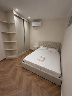 Golden Sunset Apartment - 3