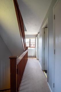 Central Dartford, Parking, WiFi & Workspace, Sleeps 5 - 5