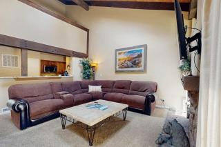 Resort townhome with private beach access & lakefront pool - 6