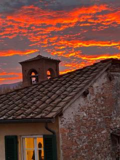 Bright Rooftop Apartment with Views over Historic Lucca - 5