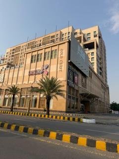 PRESIDENTIAL Two Bedroom Suite In GOLD CREST RESIDENCY - DHA Phase 4 Lahore - 5