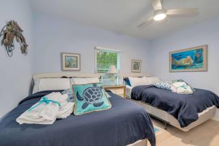 Shore Thing Avalon Beach Block w Pool & Decks - 4