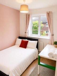 Urban Escape Glasgow Green Free Parking 20min walk to City Center - 9