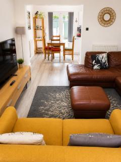 Urban Escape Glasgow Green Free Parking 20min walk to City Center - 6
