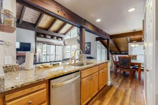 Feel at home in Tahoe with private beach access sauna & lakefront pool - 1