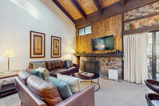 Charming Condo with WiFi Gas Fireplace & Shared Pools Hot Tub & Nearby Beach - 7