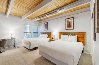 An elevated mountain escape awaits at this Lakeland Village townhome - 2