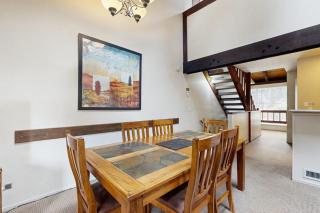 Cozy townhouse with pool access deck fireplace and WiFi - 2