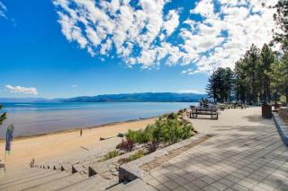 Updated Lakeland Village Condo w Fireplace Pool & Private Beach - 8