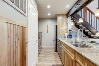 Your next vacation getaway is less than 200 steps to a private beach on the lake - 4