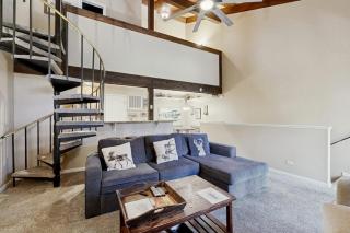 Dreamy mountain basecamp at Lakeland Village with amazing amenities - 3